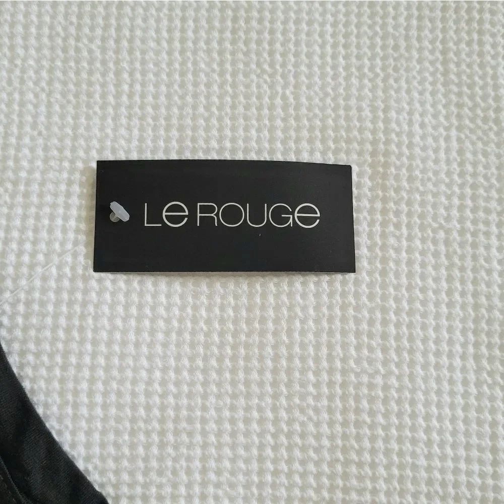 Le Rouge Leopard🐆 "LOVE"❤ Tee - Picture 6 of 13